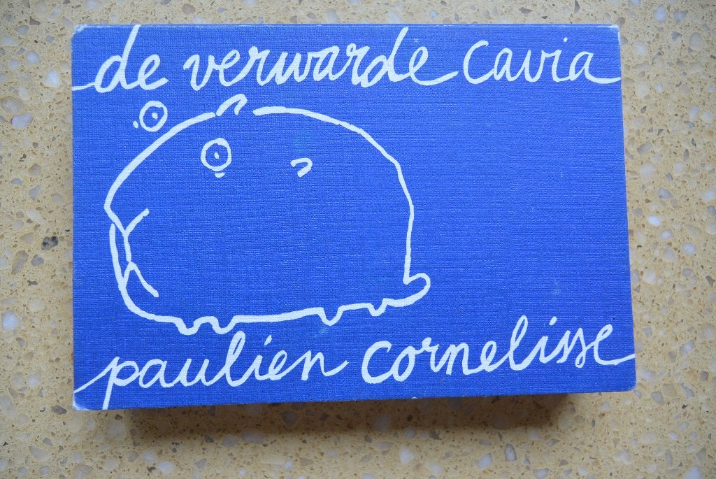 De verwarde cavia - Paulien Cornelisse - Dwarsligger 450, Gelezen, Ophalen of Verzenden, Nederland, Paulien Cornelisse