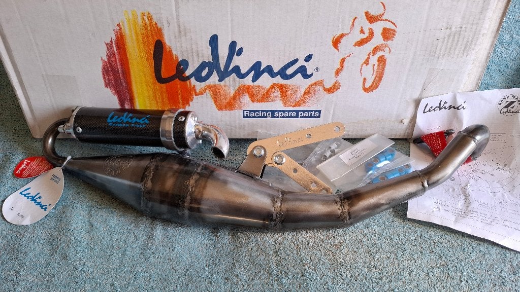 LeoVinci Handmade Z Carbon uitlaat minarelli horizontaal, Fietsen en Brommers, Ophalen of Verzenden, Nieuw, Uitlaat, Overige merken