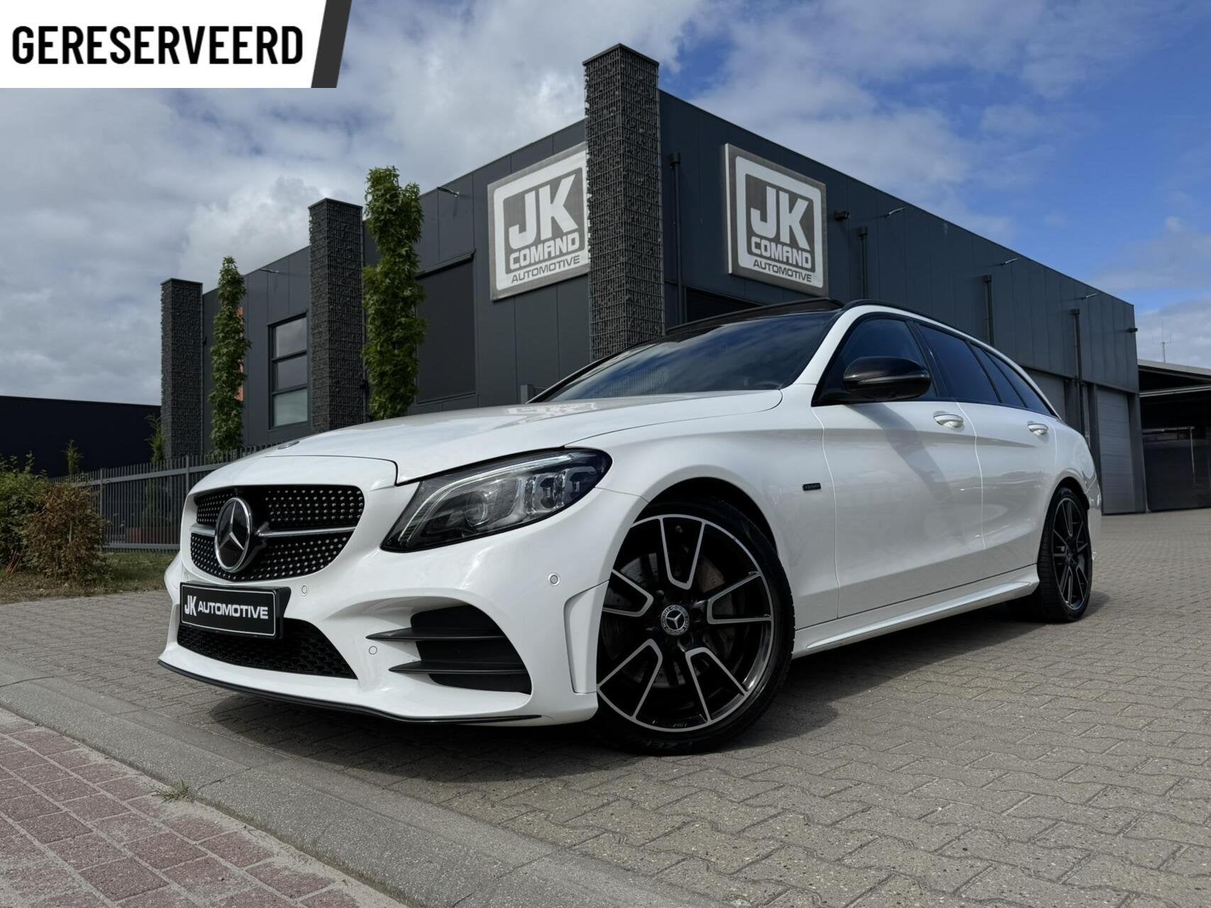 Mercedes C-klasse 300 e AMG | Luchtvering | HUD | Pano | Vol, Auto's, Gebruikt, 320 pk, Leder, Hybride Elektrisch/Benzine