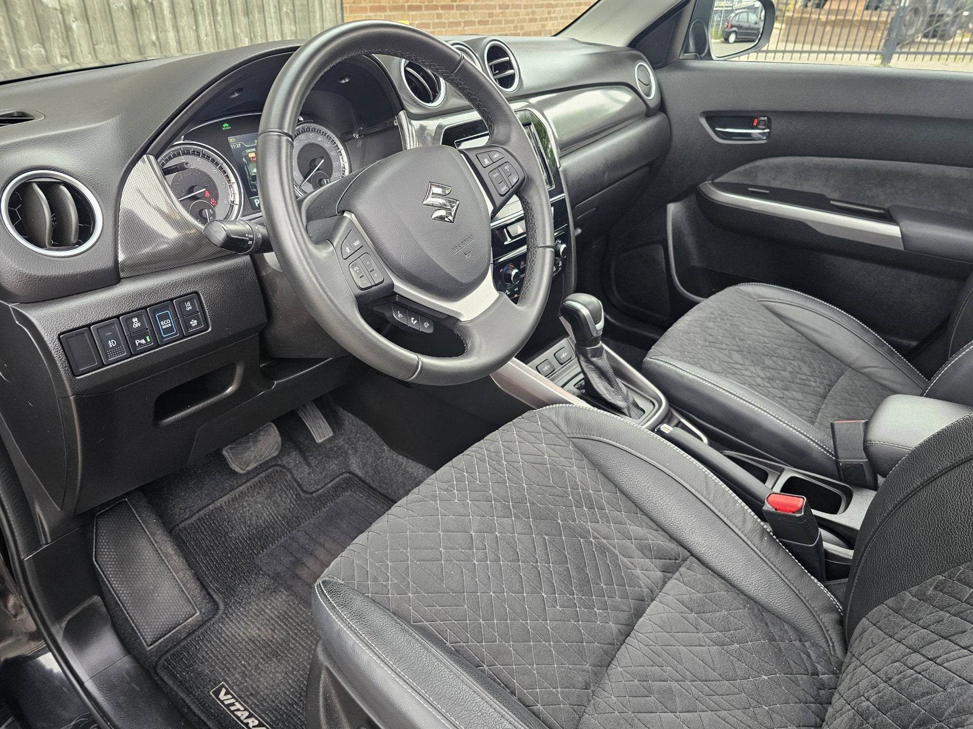 Suzuki Vitara 1.5 Hybrid Style Automaat, Pano, Half leder, L, Auto's, Suzuki, Gebruikt, Zwart, 4 cilinders, 400 kg