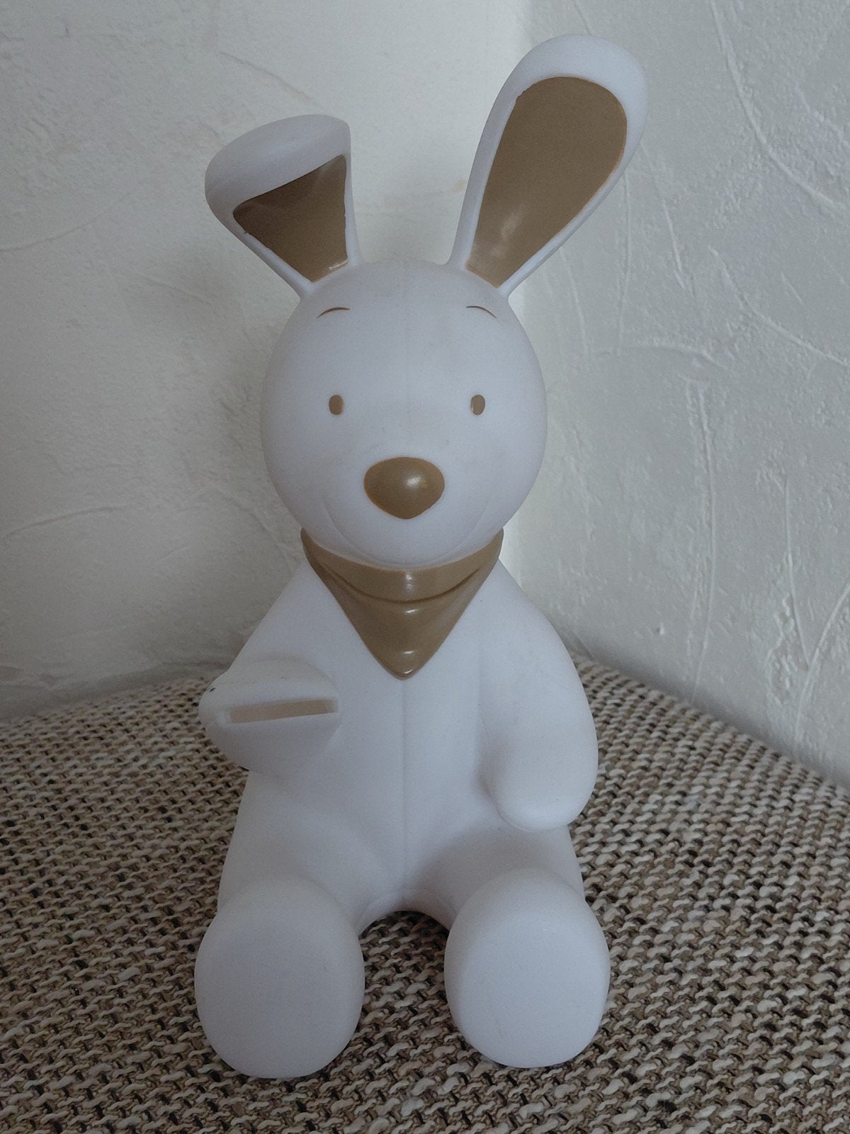 Schattig konijn spaarpot - 24 cm hoog, Ophalen of Verzenden, Gebruikt, Kunststof, Dier