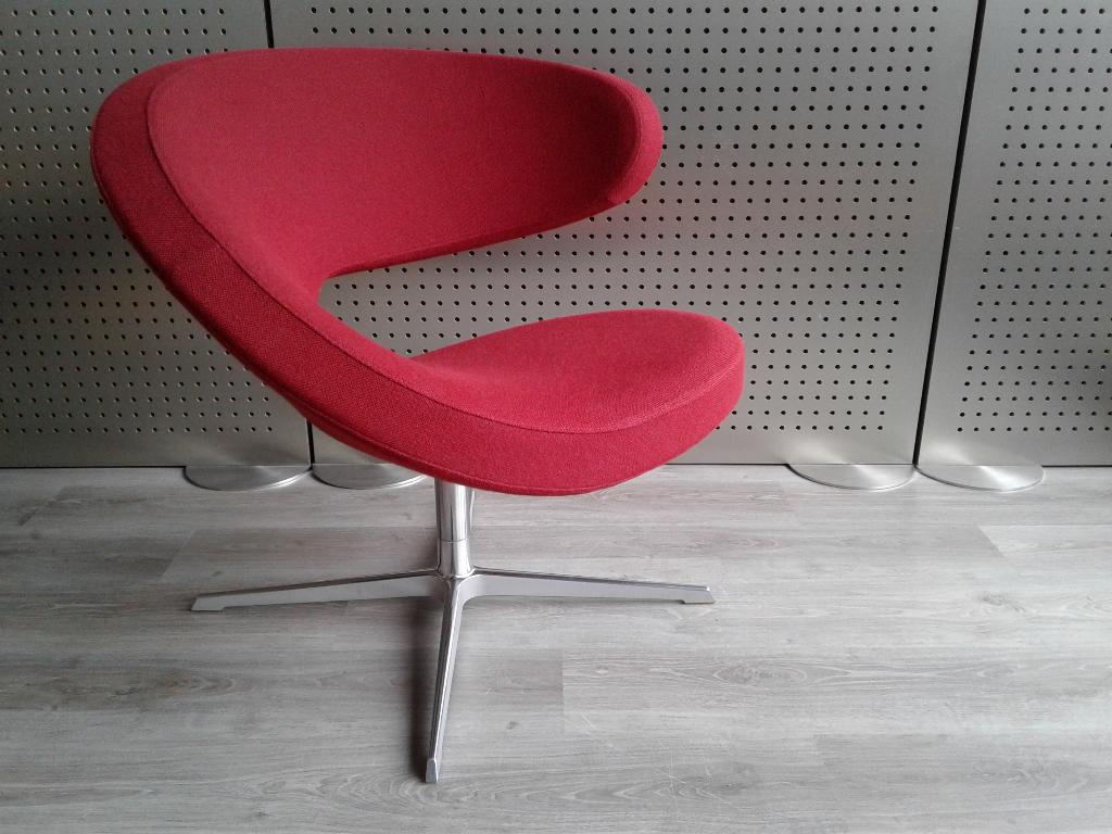 Variér (Stokke) Peel Club (Donkerrood), Als Nieuw!, Huis en Inrichting, Fauteuils, Overige materialen, Ophalen of Verzenden, Zo goed als nieuw