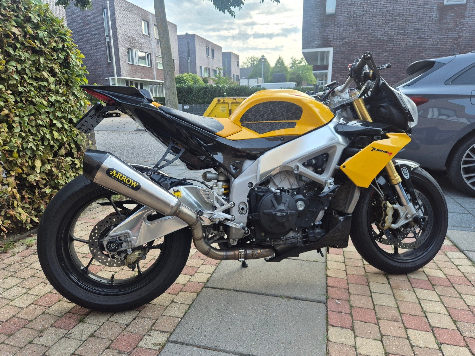 Aprilia Tuono V4 APRC 2013 | Arrow | volledig onderhoud RSV4, Motoren, ABS, Motorrijbewijs A, Bedrijf, Handgeschakeld