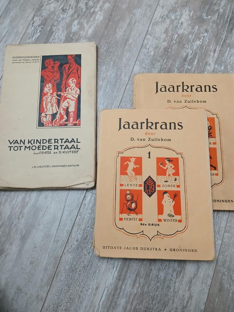 Oude schoolboekjes: Jaarkrans en onderwijzersboekje, Antiek en Kunst, Antiek | Boeken en Bijbels, Ophalen of Verzenden