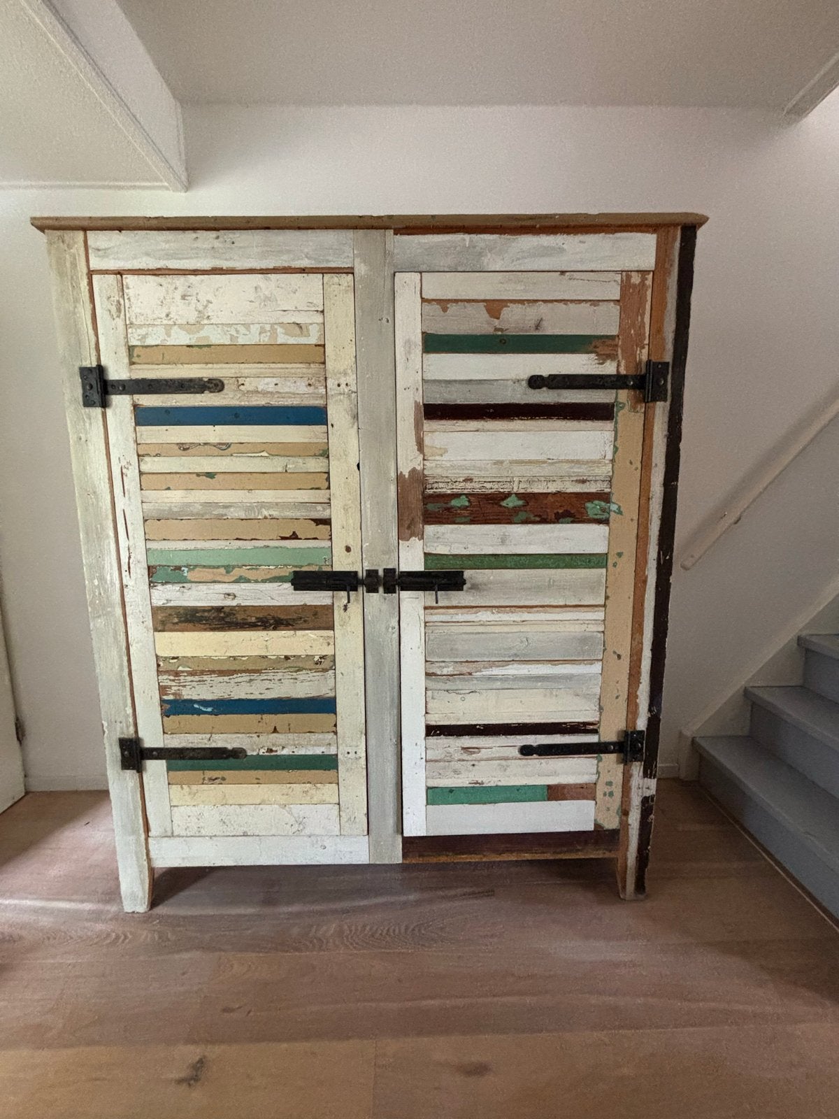 Unieke kast van gerecycled sloophout., Huis en Inrichting, Ophalen, Gebruikt, 100 tot 150 cm, 150 tot 200 cm