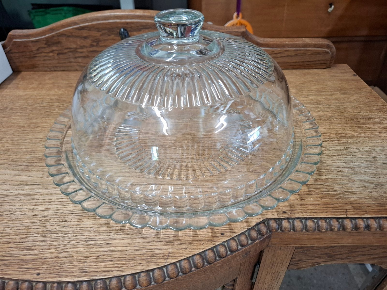 Glazen taartplateau met stolp - Vintage, Huis en Inrichting, Keuken | Servies, Glas of Glazen, Ophalen of Verzenden, Overige stijlen