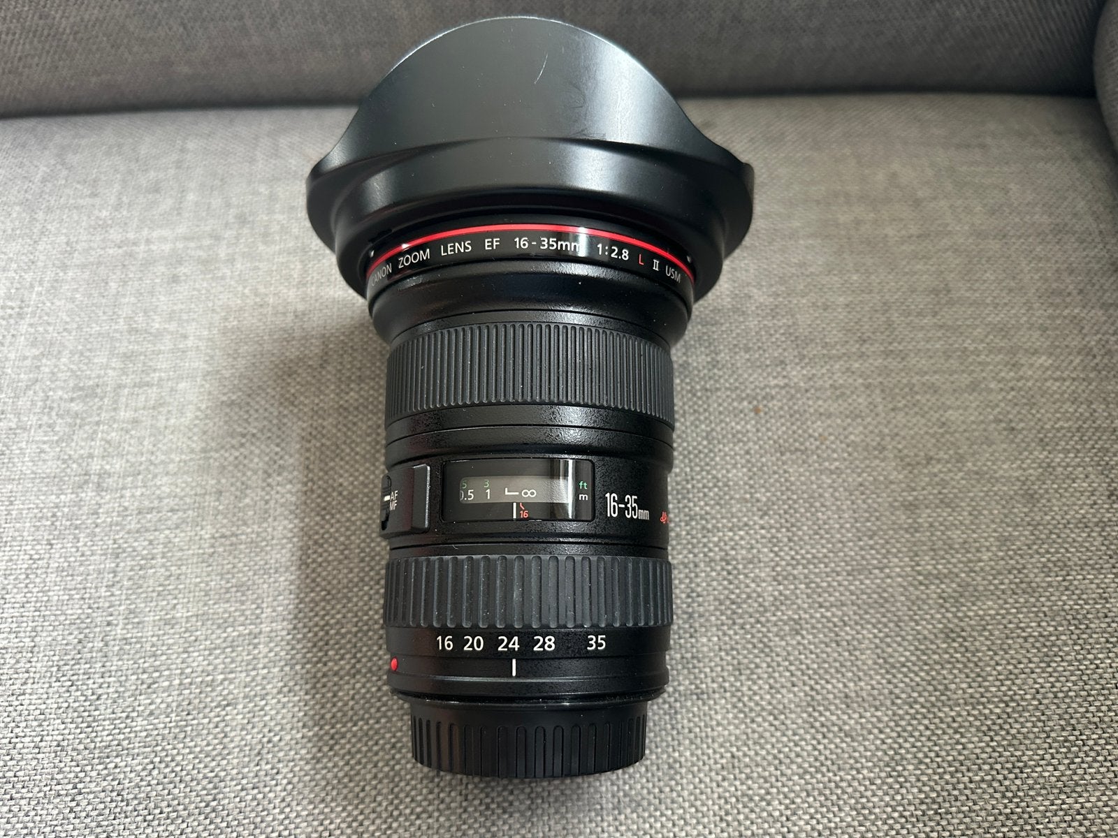 Canon EF 16-35 1:2.8 L II USM lens, Audio, Tv en Foto, Ophalen of Verzenden, Zo goed als nieuw, Groothoeklens
