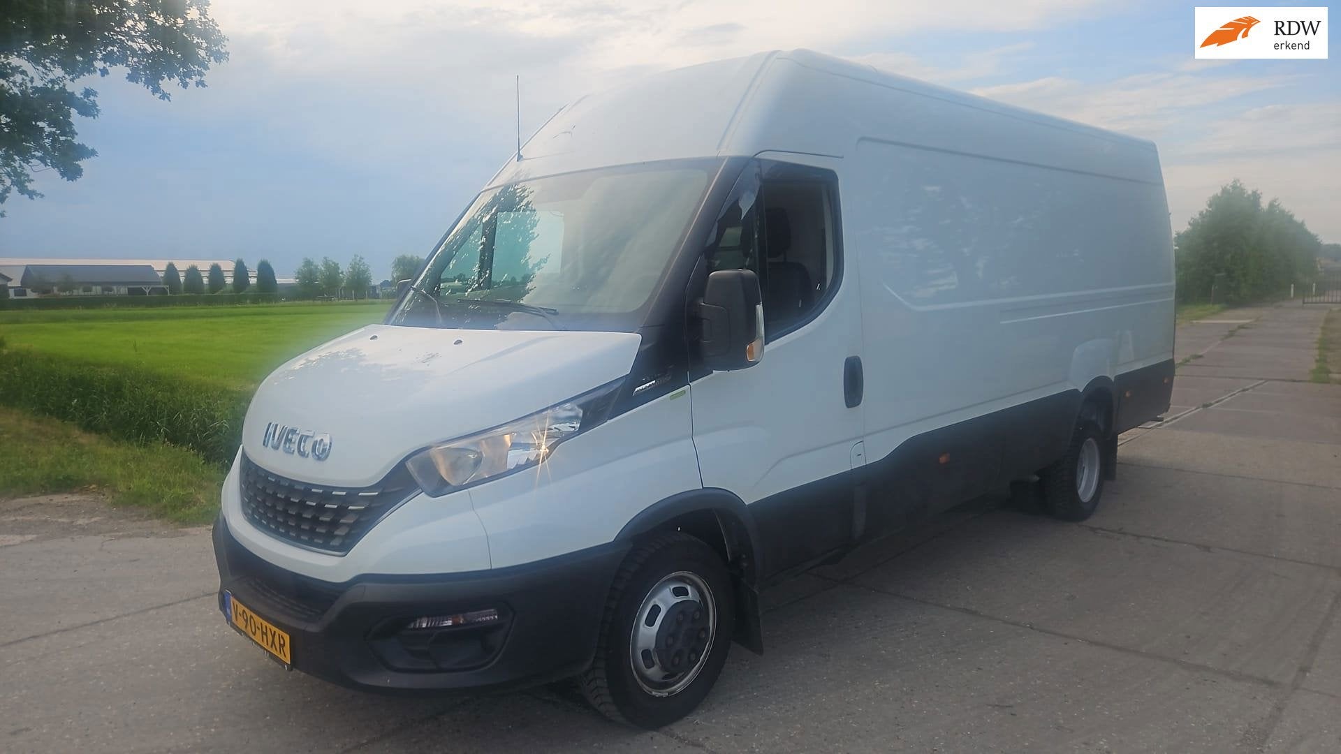 Iveco Daily 35C16V 2.3 410 H3/ maxxi/ dubbellucht/ automaat/, Auto's, Bestelauto's, Achterwielaandrijving, Gebruikt, Euro 6, Iveco