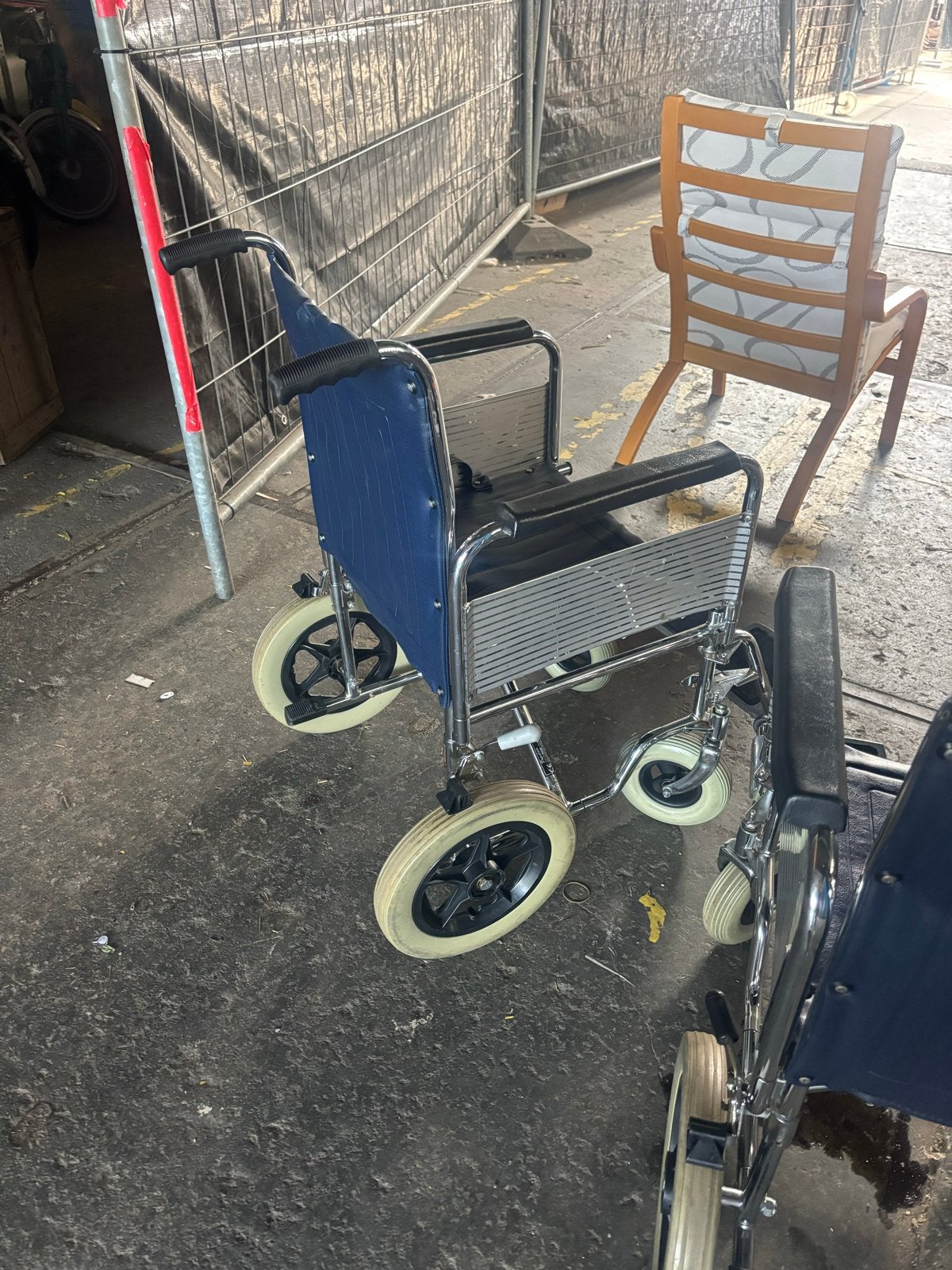 Rolstoelen, Diversen, Ophalen, Zo goed als nieuw, Duwrolstoel