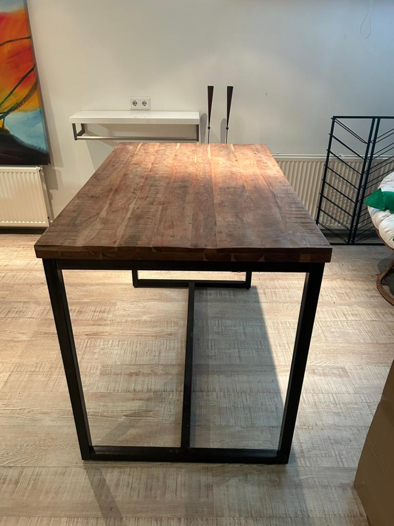 Mooie acacia houten bartafel met stalen onderstel, Ophalen, Gebruikt
