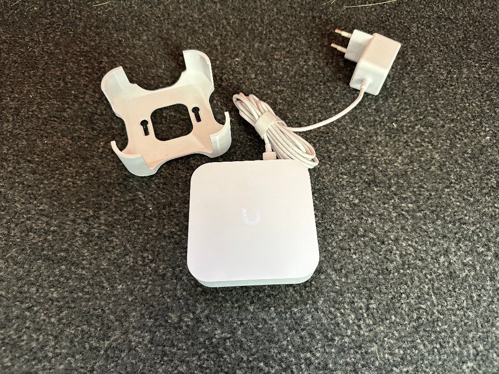 UniFi Next-Gen Gateway Lite - Ubiquiti, Ophalen of Verzenden, Zo goed als nieuw, Router met modem, UniFi Ubiquiti