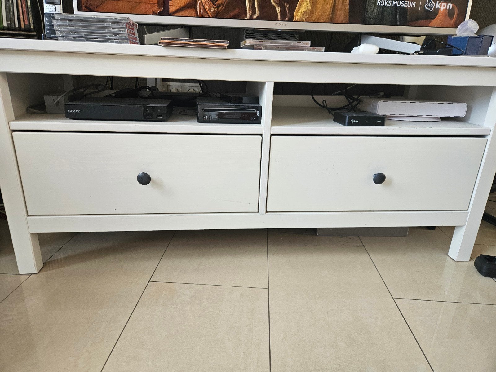 Wit televisiemeubel met twee lades, Ophalen, Gebruikt, 100 tot 150 cm, Minder dan 100 cm