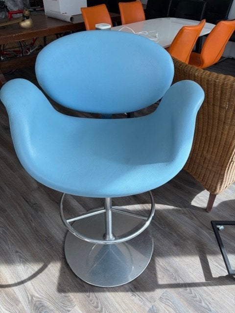 4 x Artifort Tulip draaibare hoge barkrukken 80cm zithoogte, Ophalen, Gebruikt, Blauw, Design, Modern, Vintage
