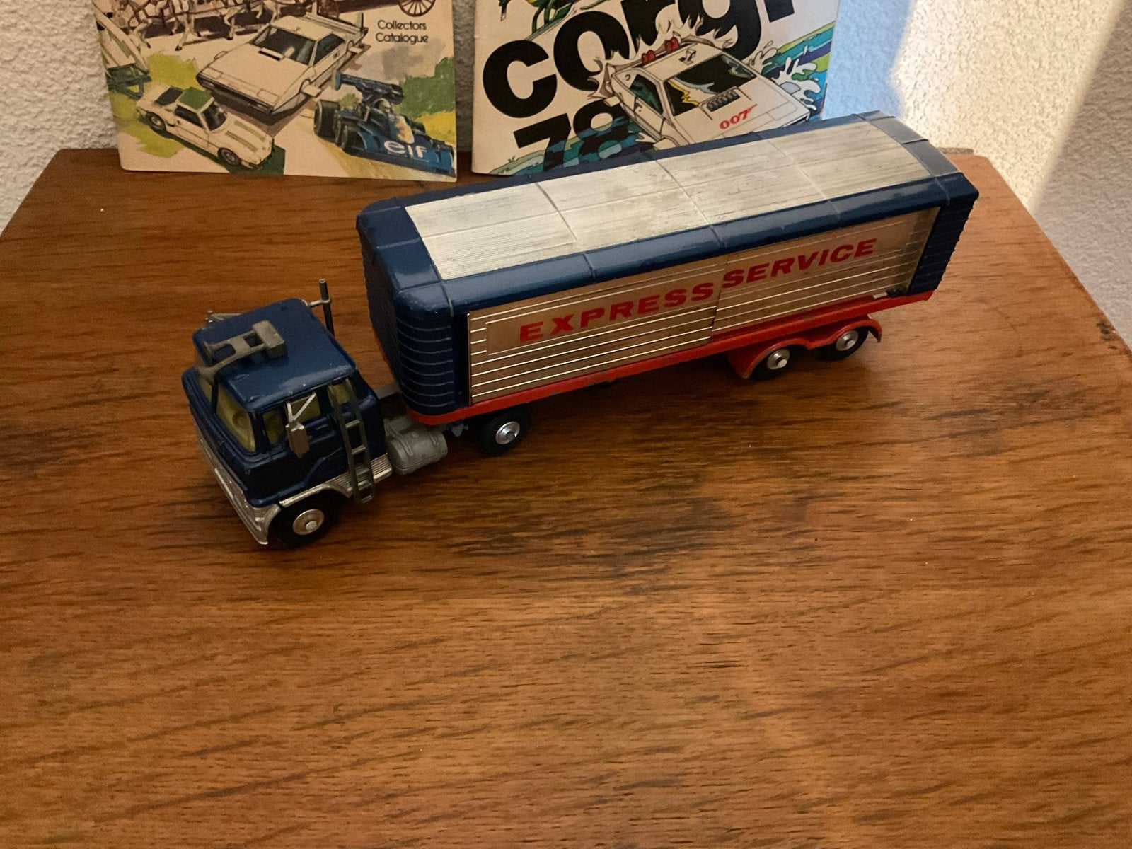 Corgi MajorToys Express Diesel Vrachtwagen met Trailer, Ophalen of Verzenden, Gebruikt