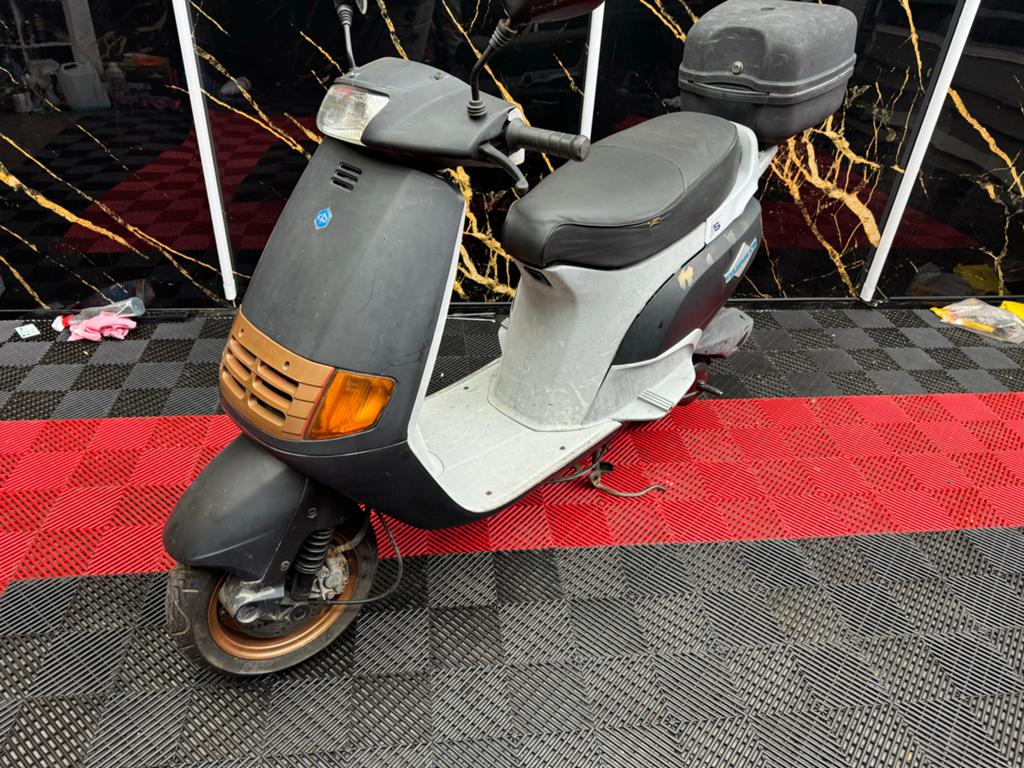 Piaggio Quartz 50cc 2 takt skipper skr, Ophalen of Verzenden, Zo goed als nieuw, Tweetakt, Overige modellen