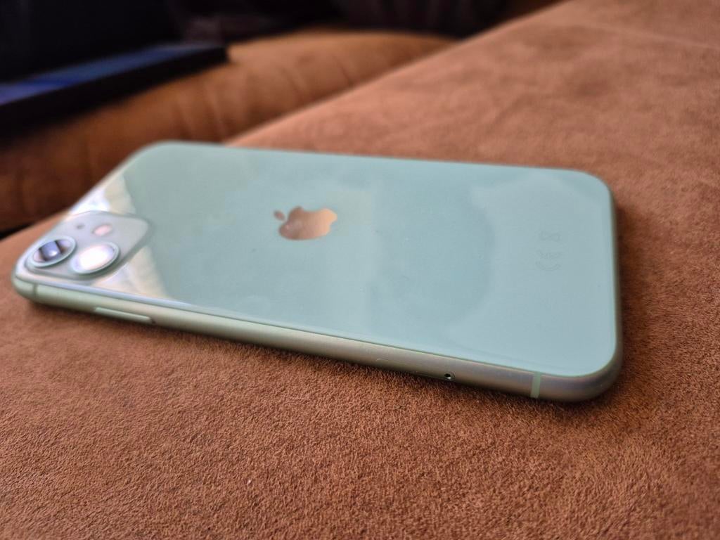iPhone 11 (blauw/mint groen) incl hoesje en lader, Telecommunicatie, Mobiele telefoons | Apple iPhone, 92 %, Zo goed als nieuw