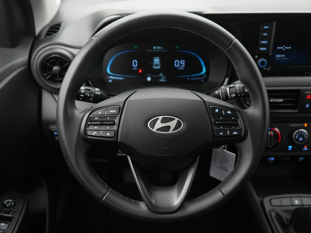 Hyundai i10 1.0 Comfort 5-zits | 15'' Velgen | Private lease, 12 maanden, Stof, Gebruikt, Zwart