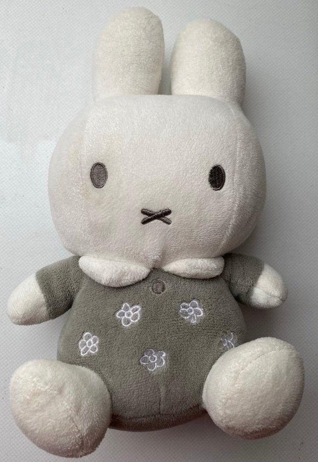 Nijntje knuffel grijs met bloemetjes, Grijs, Konijn, Nijntje, Ophalen of Verzenden