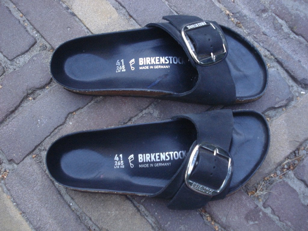BIG BUCKLE BIRKENSTOCK ZWART 41 GRATIS VERZENDING PER POST, Kleding | Dames, Schoenen, Slippers, Verzenden, Zwart, Nieuw