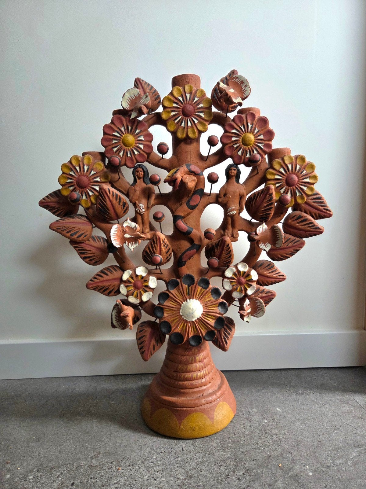 Vintage Mexicaanse Levensboom Aardewerk Kandelaar, Ophalen, Beschilderd, Beeld, Bruin