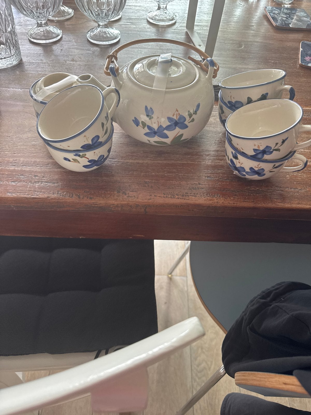 Compleet Chinees theesetje met 6 kopjes en suikerpot, Huis en Inrichting, Keuken | Servies, Aziatisch, Gebruikt, Keramiek, Ophalen of Verzenden