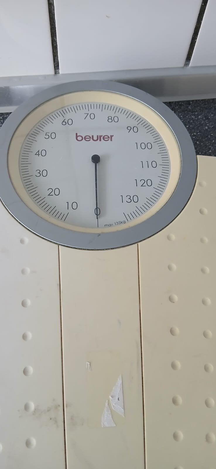 Beurer Personenweegschaal - Analoog - Max 135kg, Ophalen, Gebruikt, Analoog, 100 kg of meer