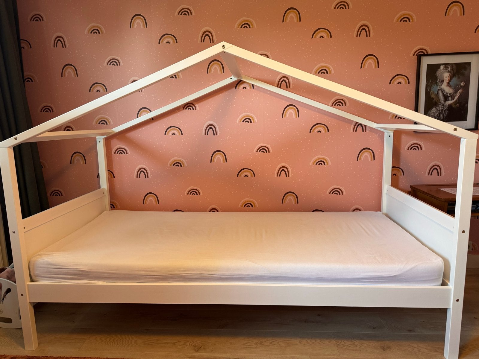 Kinderbed- Huisjesbed, Ophalen, 85 tot 100 cm, Zo goed als nieuw, Lattenbodem