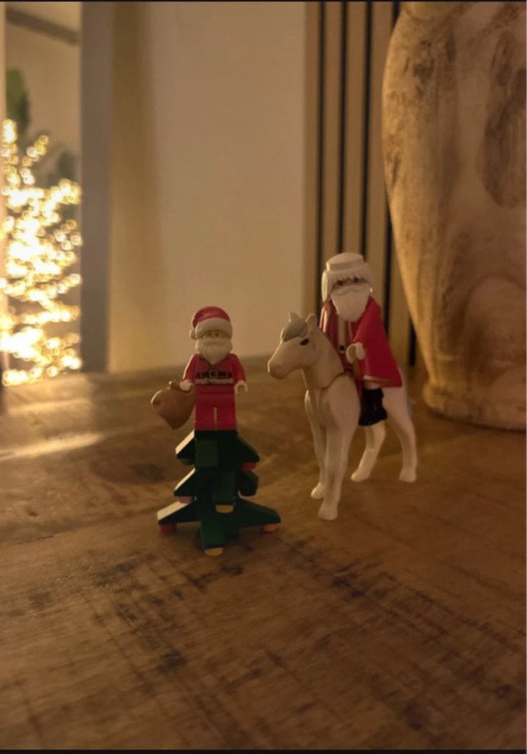 Kerstman en sinterklaas, Verzenden