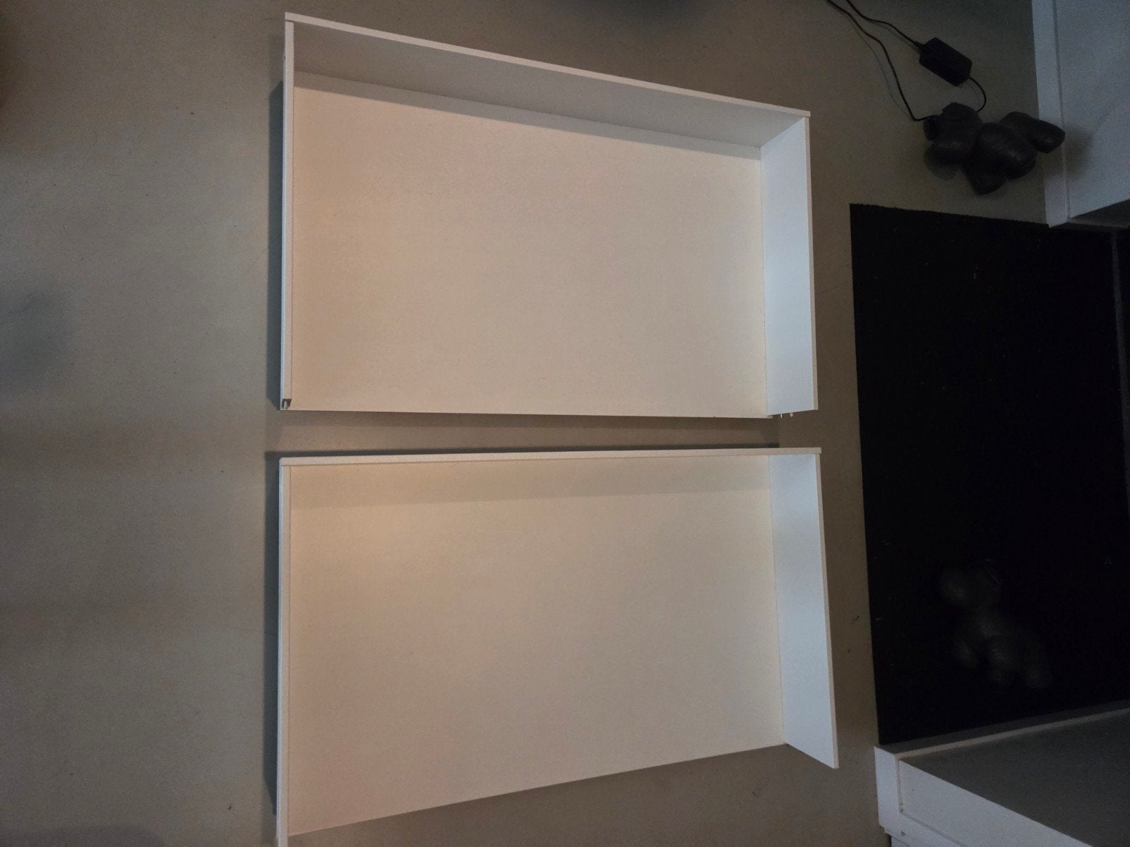 GRATIS twee  Ikea lades met wieltjes, Ophalen, 25 tot 50 cm, 50 tot 100 cm, Minder dan 100 cm
