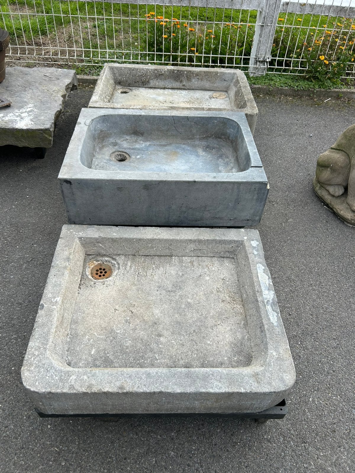 3 oude arduinen wasbakken of pompsteen, Ophalen, Gebruikt, Steen, Wastafel
