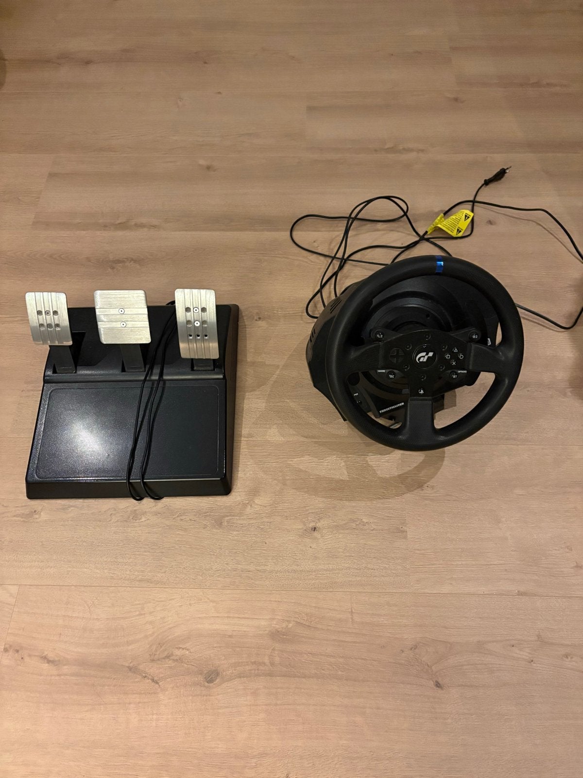 Thrustmaster T300 RS GT Edition racestuur met pedalen, Ophalen of Verzenden, Overige merken, Zo goed als nieuw