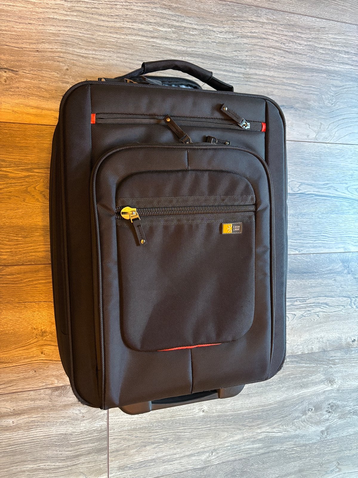 Handbagage koffer van CaseLogic, Sieraden, Tassen en Uiterlijk, Koffers, Ophalen, Wieltjes, 50 tot 60 cm, Zo goed als nieuw