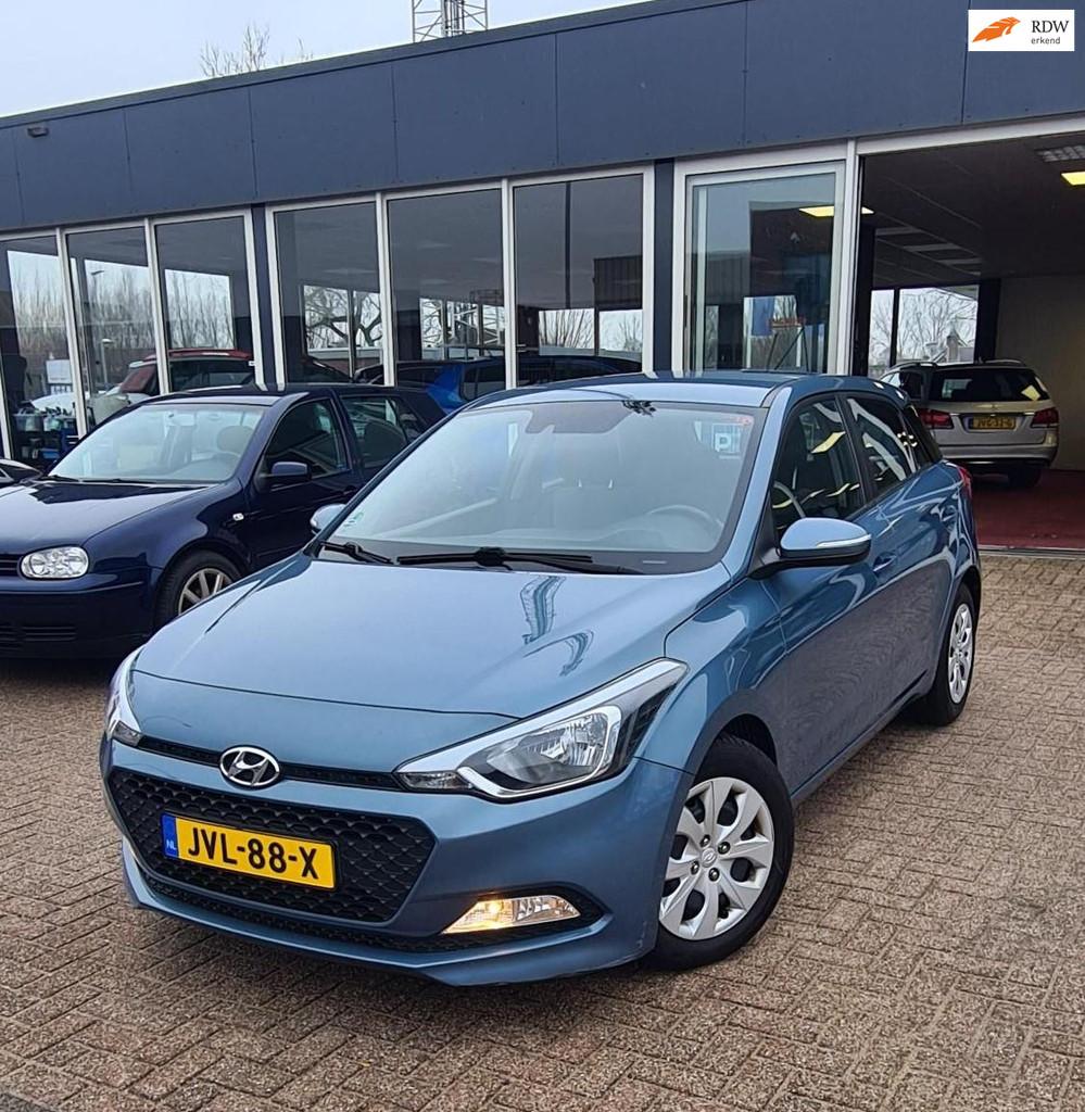 Hyundai I20 1.4i i-Catcher| NAVIGATIE | STOELVERWARMING | CL, Auto's, Hyundai, Gebruikt, 4 cilinders, Blauw, 100 pk