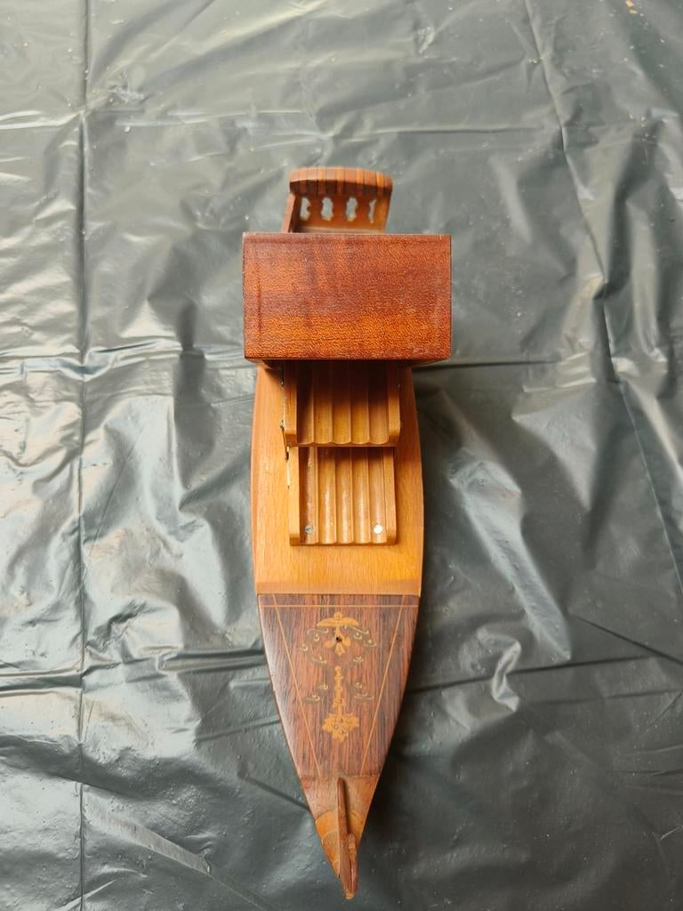 Ingelegde houten sigaren/sigaretten houder in bootvorm, Ophalen of Verzenden