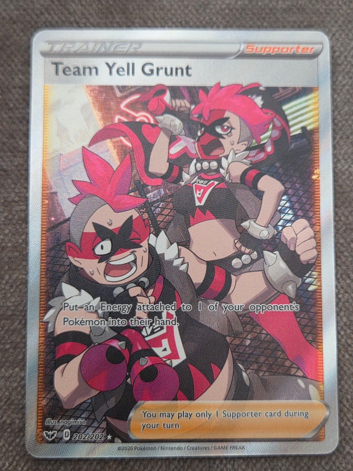 Pokémon Team Yell Grunt (ssh 202), Ophalen of Verzenden, Nieuw, Losse kaart