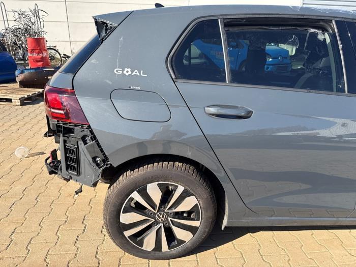 Snijdeel rechts-achter van een Volkswagen Golf (LC7Q), Auto-onderdelen, Gebruikt, -, Volkswagen, -