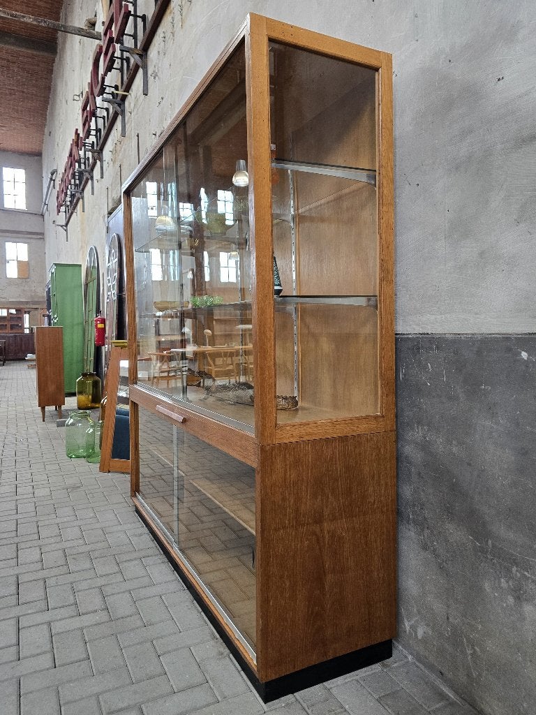 XL Duitse Museum Vitrine Kast | Grote Vitrinekast Jaren 60, 200 cm of meer, Ophalen of Verzenden, 25 tot 50 cm, Gebruikt