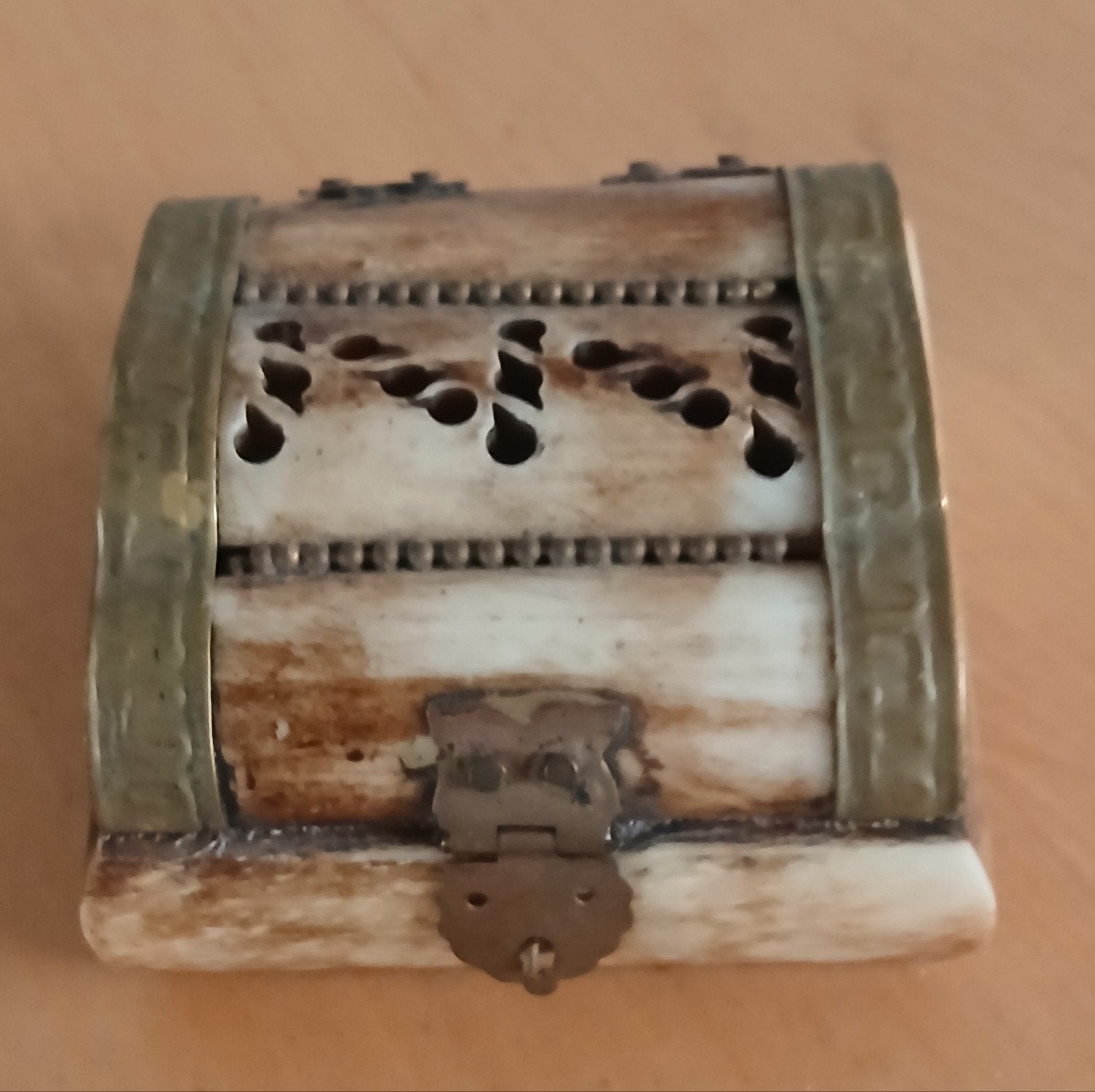 vintage  doosje van been & messing met fluwelen voering, Ophalen of Verzenden