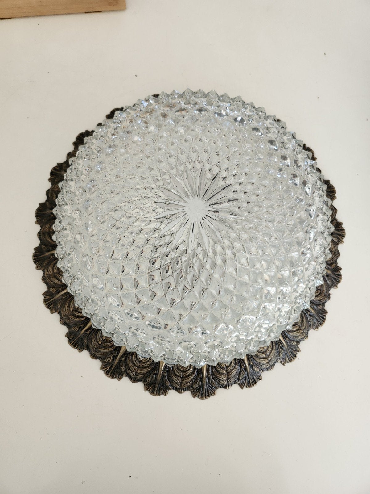 Vintage Plafonnière met Facetgeslepen Glas en Bronskeleurige, Ophalen of Verzenden, Glas