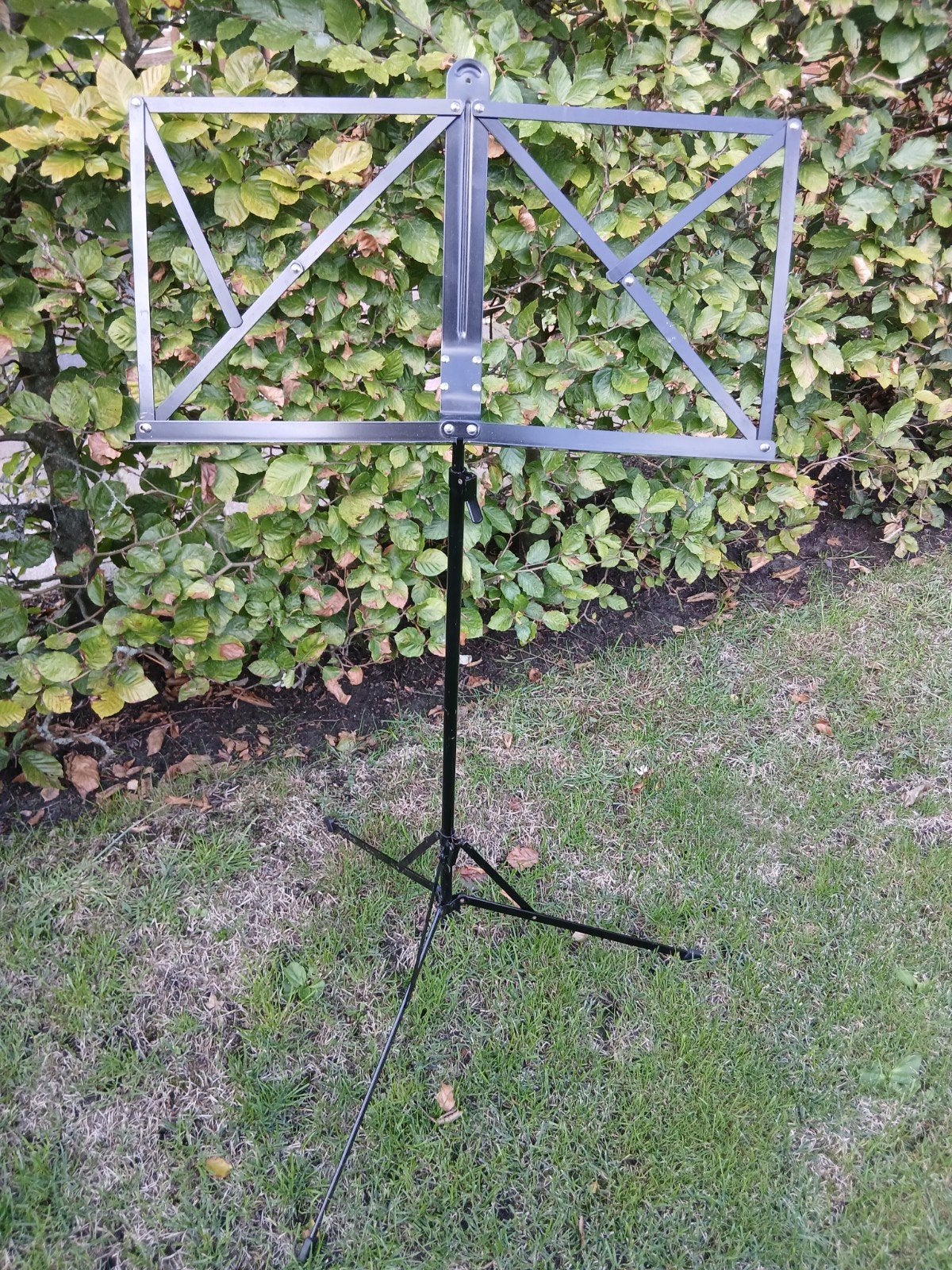 Opvouwbare muziekstandaard en mondharmonicahouder, Ophalen of Verzenden, Gebruikt, Muziekstandaard, Gitaar