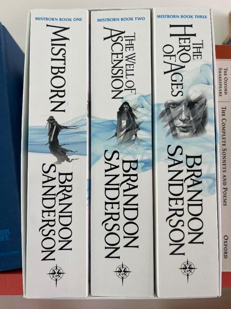 Mistborn trilogie van Brandon Sanderson, Ophalen of Verzenden, Zo goed als nieuw, Brandon Sanderson