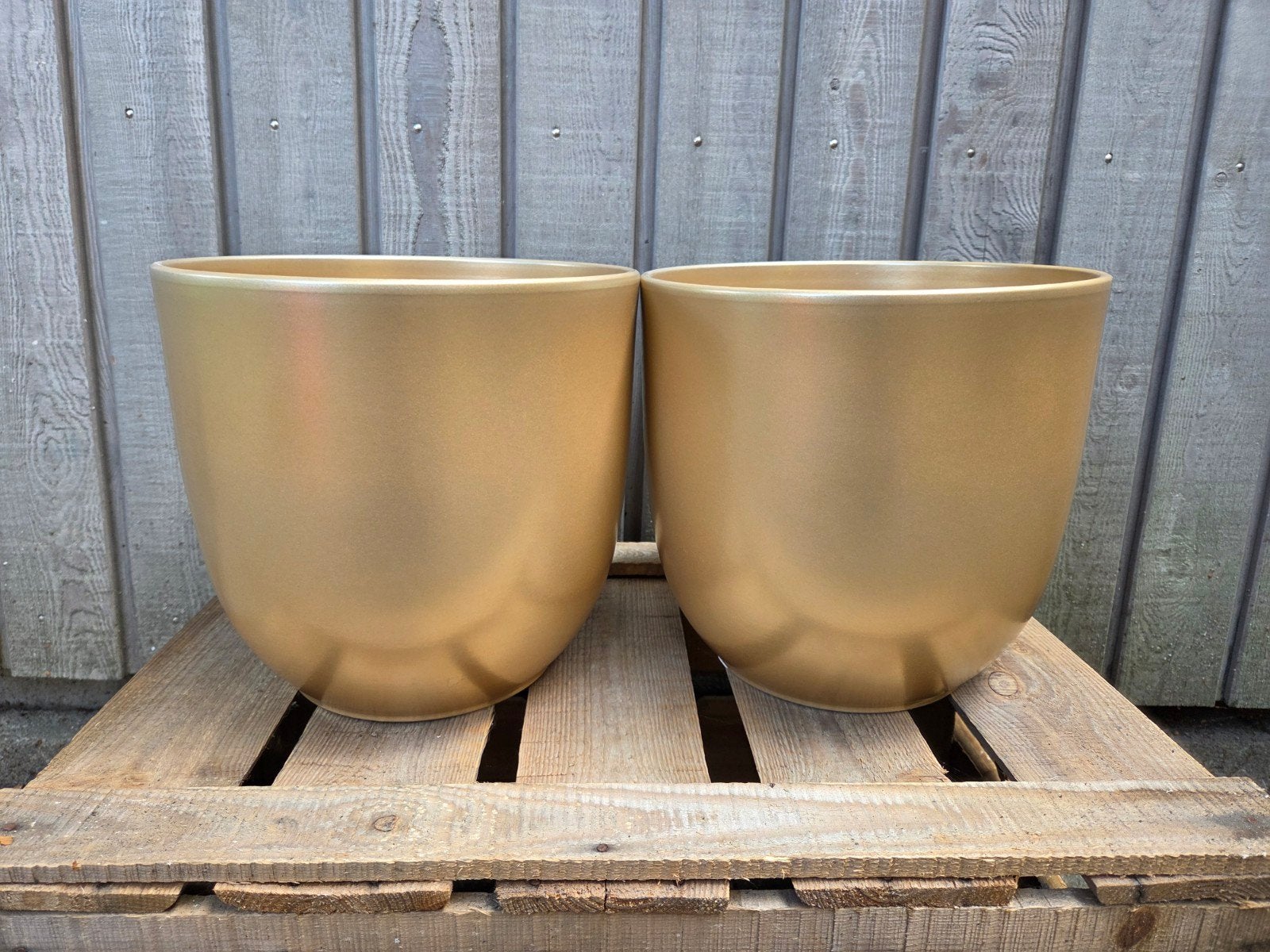 2x Bloem potten goud, Rond, Zo goed als nieuw, Minder dan 40 cm, Balkon