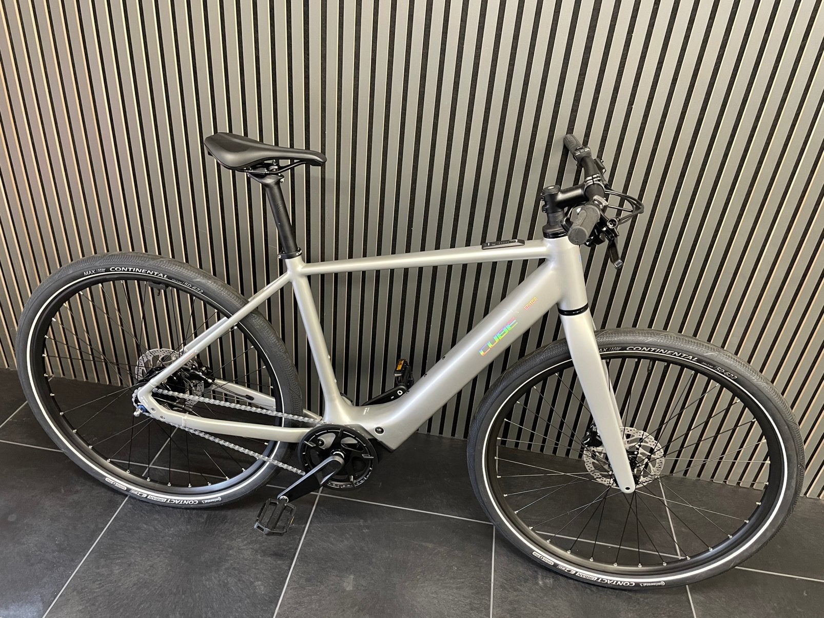 Cube Editor Hybrid SLX400X 2024 Nieuw Overjarig model Maat M, Zo goed als nieuw, Meer dan 20 versnellingen, 53 tot 57 cm, Ophalen
