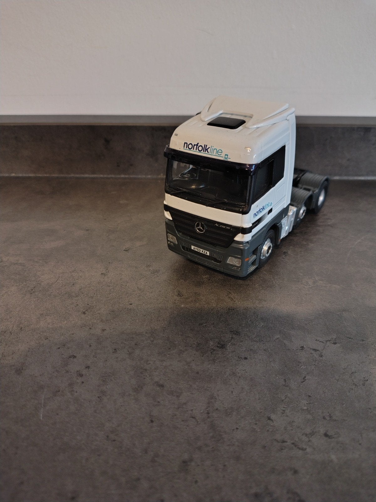 MB Actros Norfolk Line Corgi - Nieuwstaat, Hobby en Vrije tijd, Modelauto's | 1:50, Ophalen of Verzenden, Zo goed als nieuw, Bus of Vrachtwagen