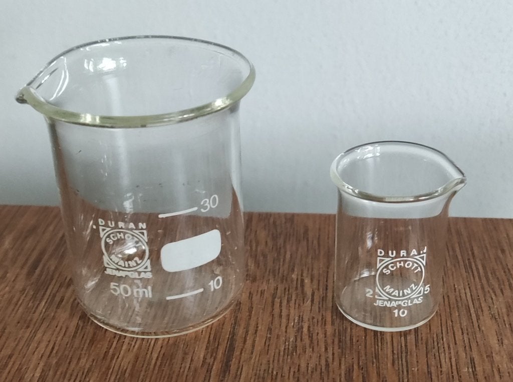 2 beker laboratorium glaasjes Duran laag model, Hobby en Vrije tijd, Overige Hobby en Vrije tijd, Ophalen of Verzenden, Gebruikt