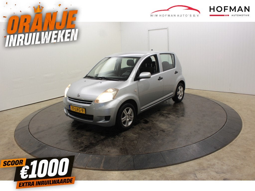 Volkswagen up! Daihatsu Sirion 1.0-12V 70PK 5Drs 5 Pers Prem, Voorwielaandrijving, Metallic lak, Gebruikt, Met garantie (alle)