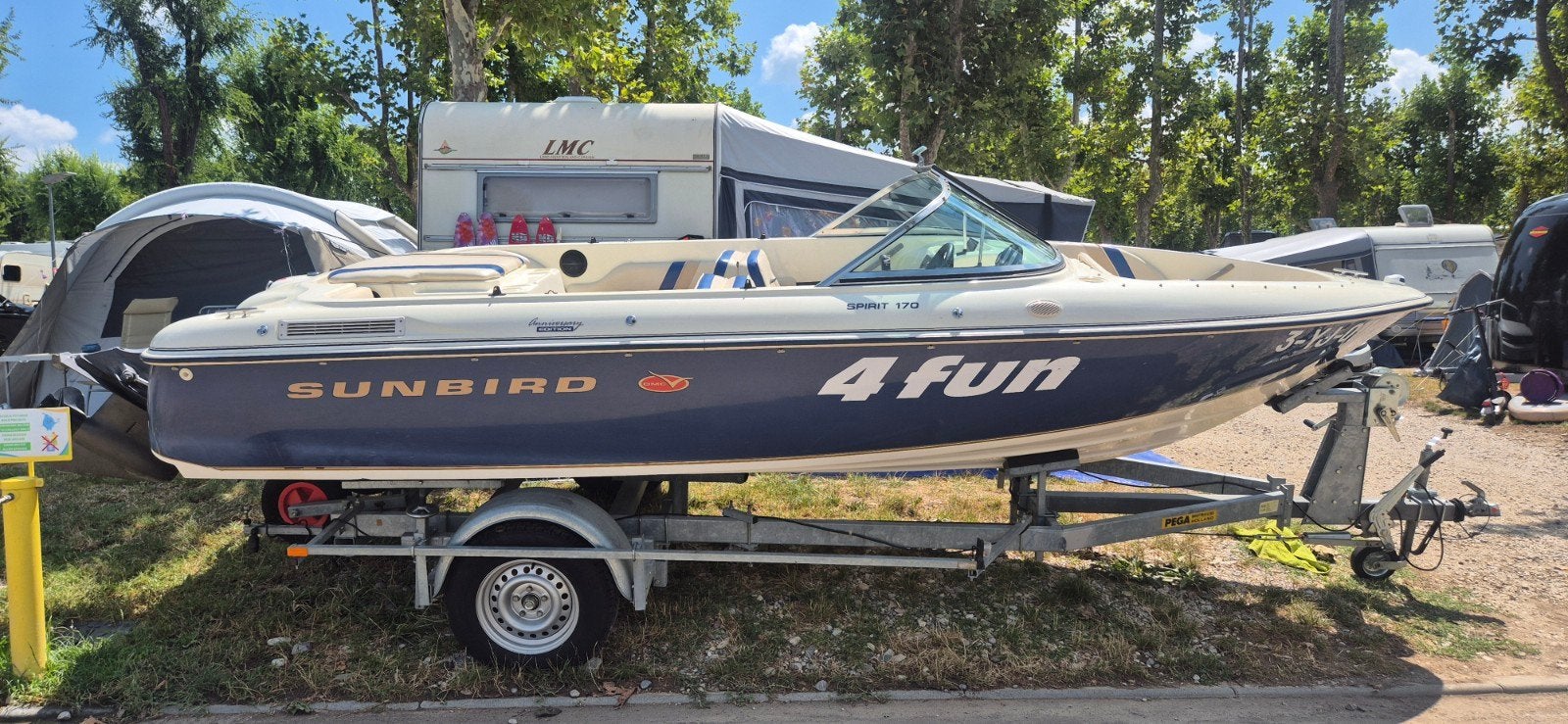 Prachtige Sunbird 170 Bowrider 1998 pega trailer Gardameer, Watersport en Boten, Speedboten, Overige merken, Gebruikt, Binnenboordmotor