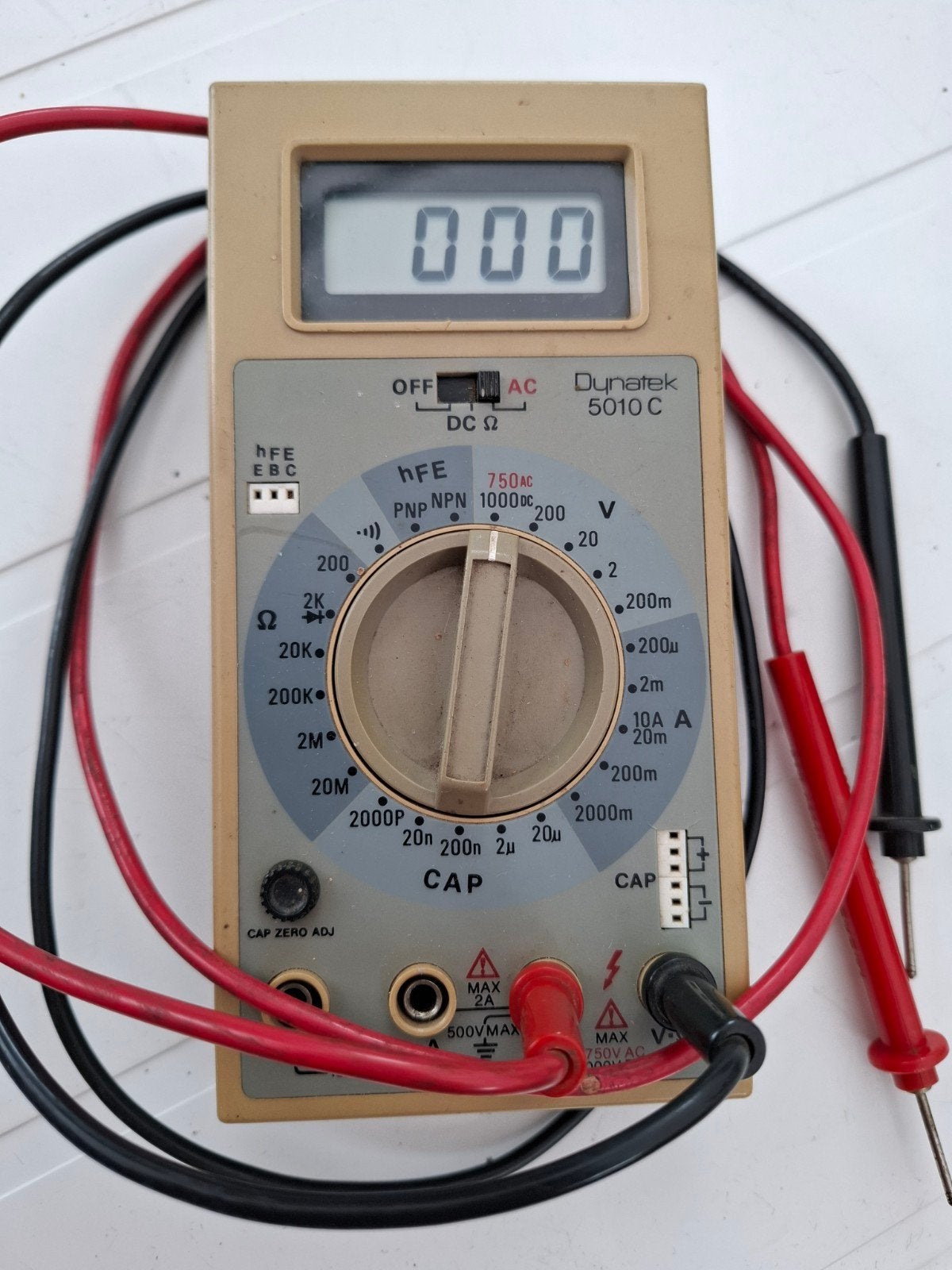 Oude Multimeter Dynatek 5010C - V, A, Ohm, Cap, Ophalen of Verzenden, Gebruikt