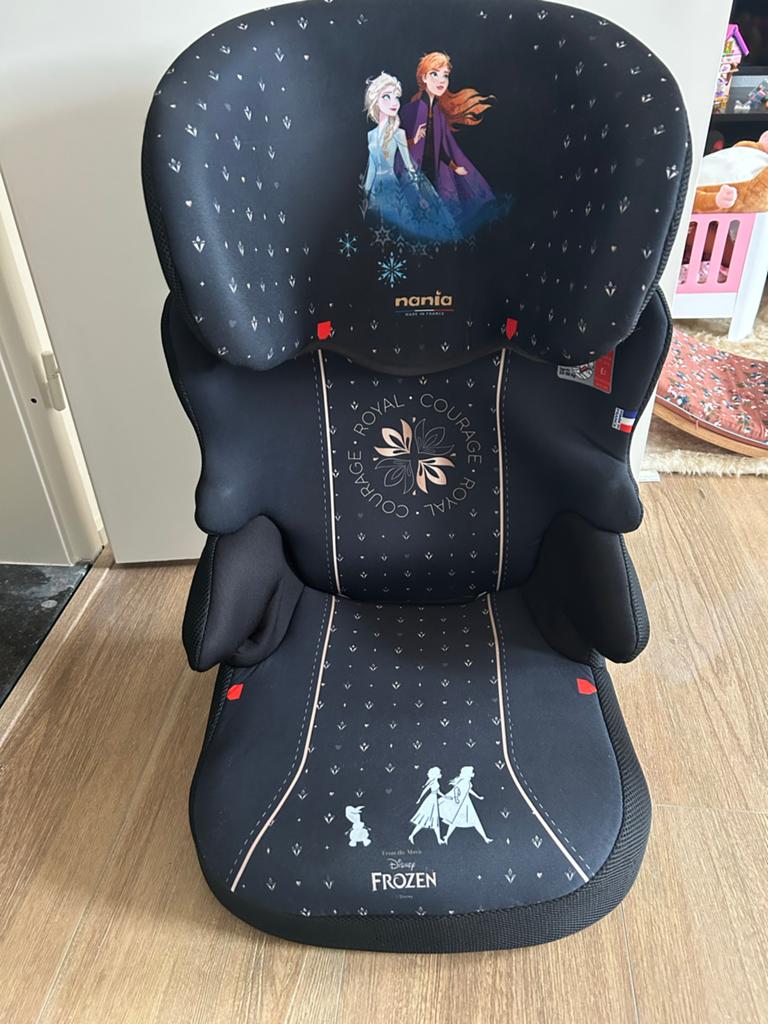 Nania Disney Frozen Autostoel 15-36 kg met Zijbescherming, Autogordel, 15 t/m 36 kg, Afneembare rugleuning, Zo goed als nieuw