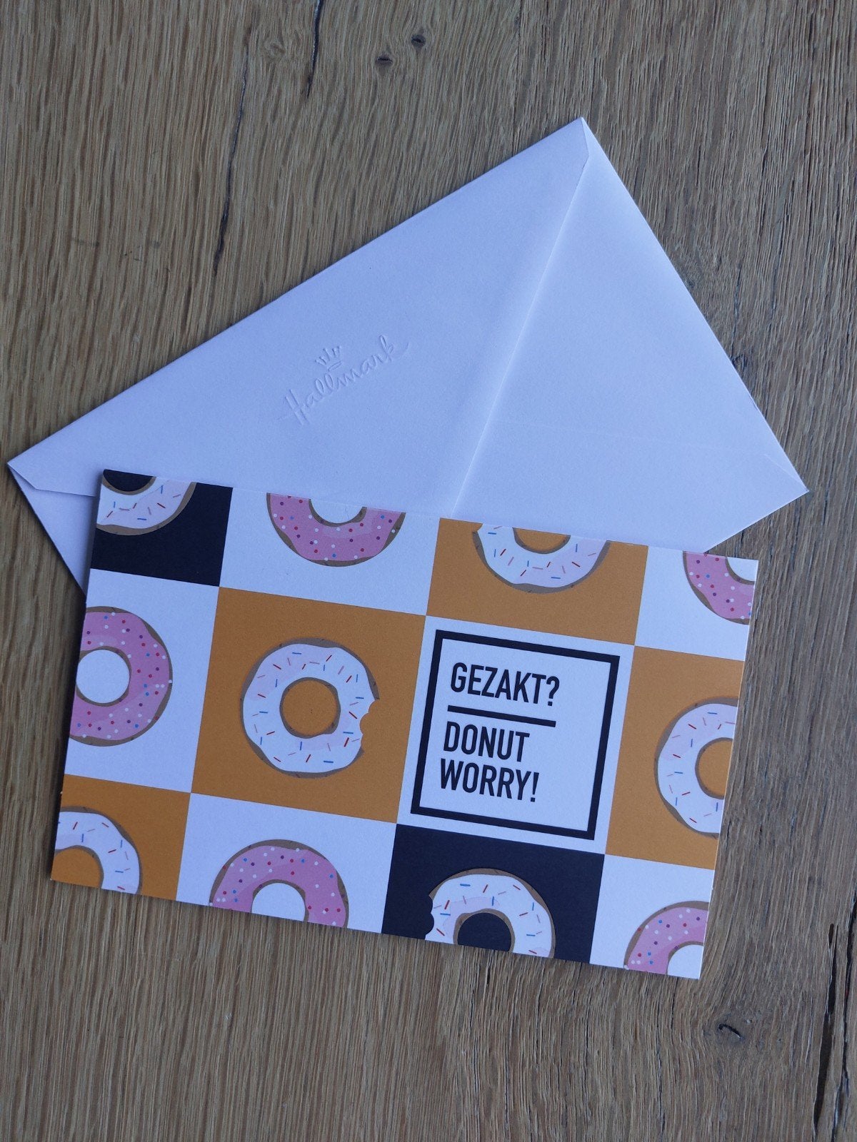 Gezakt kaart schoolexamen Donut Worry nieuw Hallmark, Diversen, Ophalen of Verzenden, Nieuw